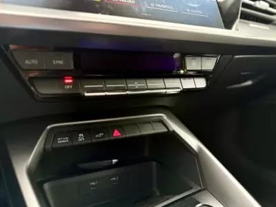 Vendo Audi A3 Sportback 2021 - 23950 EUR, 89000 km - AUTO.MOTO.pt