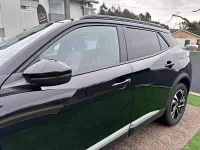 Vendo Peugeot 2008 2021 - 16900 EUR, 130000 km - AUTO.MOTO.pt