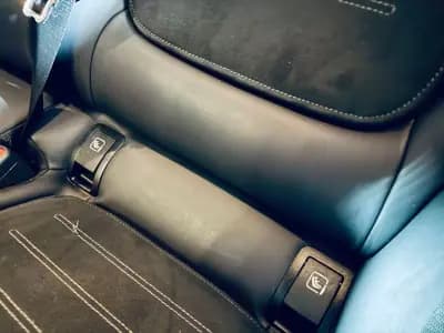 Vendo Mercedes-Benz C 300 2022 - 40990 EUR, 95187 km - AUTO.MOTO.pt