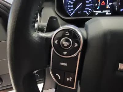 Vendo Land Rover Range Rover Sport 2015 - 39500 EUR, 274794 km - AUTO.MOTO.pt