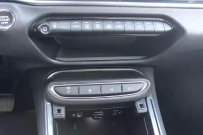 Vendo Fiat 600e 2023 - 29980 EUR, 7039 km - AUTO.MOTO.pt