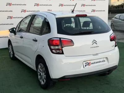 Vendo Citroën C3 2015 - 5990 EUR, 167000 km - AUTO.MOTO.pt