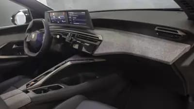 Sell Peugeot 3008 2025 - 32750 EUR, 23000 km - AUTO.MOTO.pt