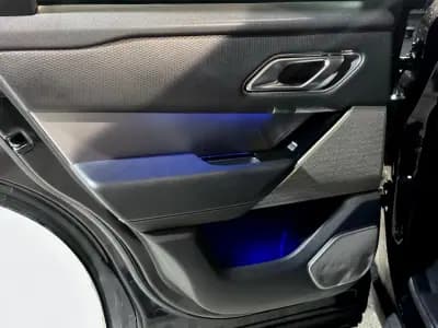 Sell Land Rover Range Rover Velar 2019 - 52900 EUR, 116101 km - AUTO.MOTO.pt