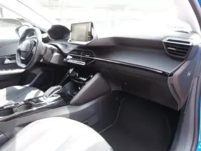 Sell Peugeot e-208 2021 - 18000 EUR, 85265 km - AUTO.MOTO.pt