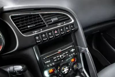 Vendo Peugeot 3008 2012 - 7990 EUR, 286405 km - AUTO.MOTO.pt