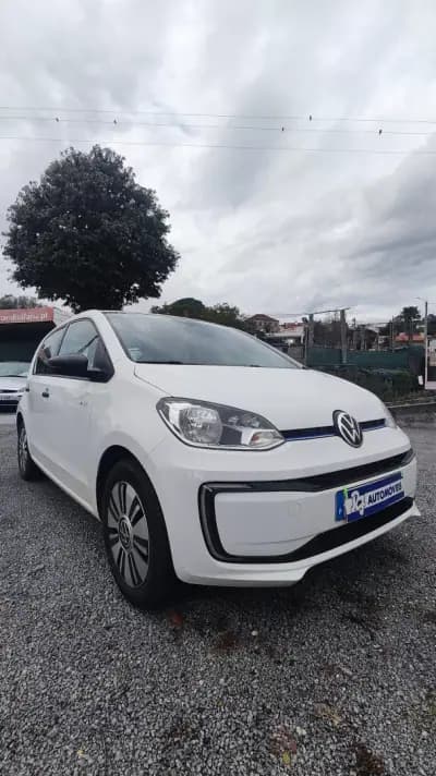 Vendo Volkswagen e-Up! 2020 - 11998 EUR, 0 km - AUTO.MOTO.pt