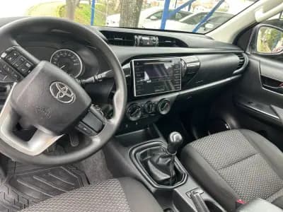 Sell Toyota Hilux 2018 - 29999 EUR, 257000 km - AUTO.MOTO.pt