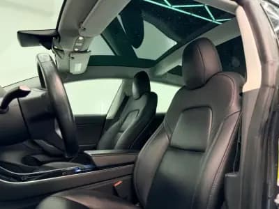 Vendo Tesla Model 3 2019 - 17750 EUR, 222000 km - AUTO.MOTO.pt