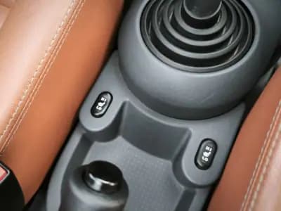 Sell Mitsubishi Colt 2007 - 8950 EUR, 22671 km - AUTO.MOTO.pt