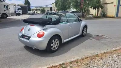 Vendo Volkswagen New Beetle Cabriolet 2004 - 9890 EUR, 127830 km - AUTO.MOTO.pt