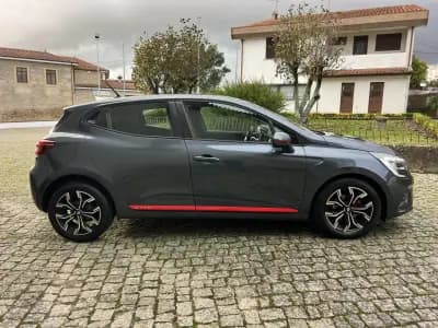 Vendo Renault Clio 2020 - 13900 EUR, 87000 km - AUTO.MOTO.pt