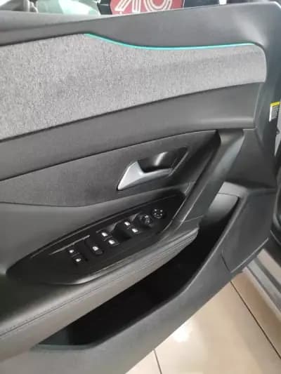 Sell Peugeot 308 SW 2022 - 21500 EUR, 54900 km - AUTO.MOTO.pt