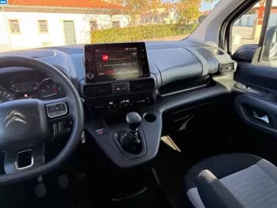 Sell Citroën Berlingo 2021 - 18500 EUR, 211000 km - AUTO.MOTO.pt