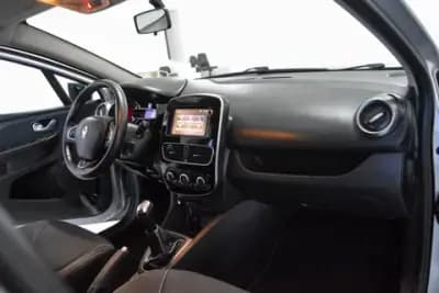 Sell Renault Clio 2016 - 13550 EUR, 109000 km - AUTO.MOTO.pt