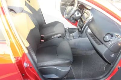 Vendo Renault Clio 2015 - 11500 EUR, 98759 km - AUTO.MOTO.pt