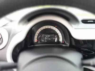 Vendo Renault Twingo 2023 - 14750 EUR, 27700 km - AUTO.MOTO.pt