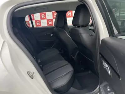 Sell Peugeot e-208 2021 - 18490 EUR, 44305 km - AUTO.MOTO.pt