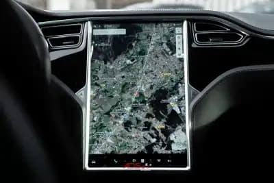 Vendo Tesla Model S 2014 - 22000 EUR, 251000 km - AUTO.MOTO.pt