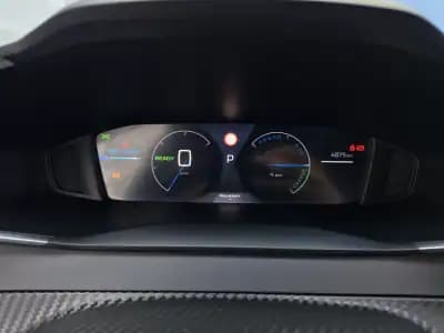 Vendo Peugeot 208 2023 - 29250 EUR, 4874 km - AUTO.MOTO.pt