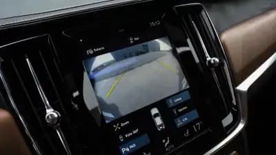 Sell Volvo S90 2016 - 24750 EUR, 266000 km - AUTO.MOTO.pt