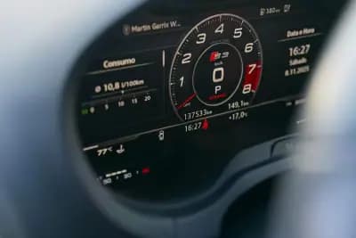 Sell Audi S3 Limousine 2017 - 34990 EUR, 139000 km - AUTO.MOTO.pt