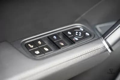 Vendo Porsche Cayenne Coupé 2022 - 108000 EUR, 92000 km - AUTO.MOTO.pt