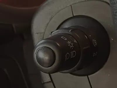 Vendo Renault Kangoo 2021 - 10990 EUR, 174000 km - AUTO.MOTO.pt