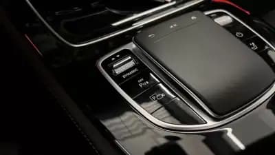 Sell Mercedes-Benz E 300 2022 - 42990 EUR, 90455 km - AUTO.MOTO.pt