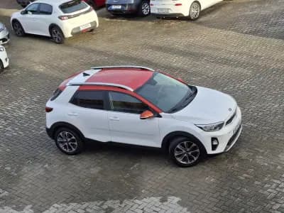Vendo Kia Stonic 2018 - 12850 EUR, 45000 km - AUTO.MOTO.pt