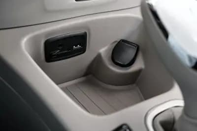 Vendo Renault Zoe 2017 - 15000 EUR, 45000 km - AUTO.MOTO.pt