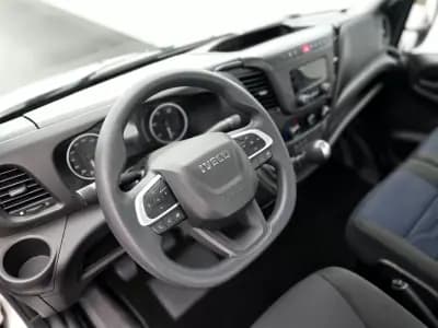 Vendo Iveco Daily 2022 - 30750 EUR, 86000 km - AUTO.MOTO.pt