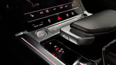 Vendo Audi e-tron Sportback 2020 - 36990 EUR, 52814 km - AUTO.MOTO.pt