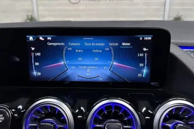 Vendo Mercedes-Benz GLA 250 2024 - 40950 EUR, 31091 km - AUTO.MOTO.pt