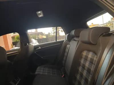 Vendo Volkswagen Golf 2018 - 18990 EUR, 120000 km - AUTO.MOTO.pt