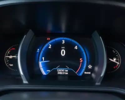 Sell Renault Mégane Sport Tourer 2018 - 15990 EUR, 126740 km - AUTO.MOTO.pt