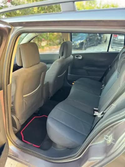 Sell Renault Mégane 2005 - 5500 EUR, 205713 km - AUTO.MOTO.pt