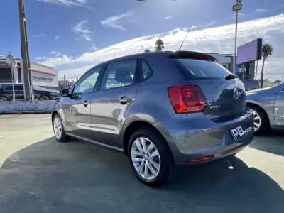 Sell Volkswagen Polo 2017 - 12990 EUR, 99650 km - AUTO.MOTO.pt
