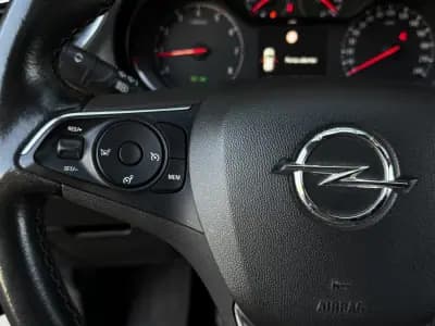 Vendo Opel Grandland X 2021 - 19990 EUR, 118300 km - AUTO.MOTO.pt