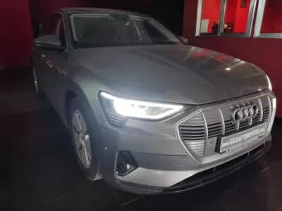 Vendo Audi e-tron 2020 - 26900 EUR, 91000 km - AUTO.MOTO.pt