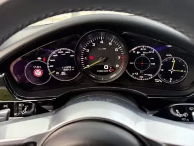 Vendo Porsche Panamera 2017 - 58990 EUR, 114000 km - AUTO.MOTO.pt