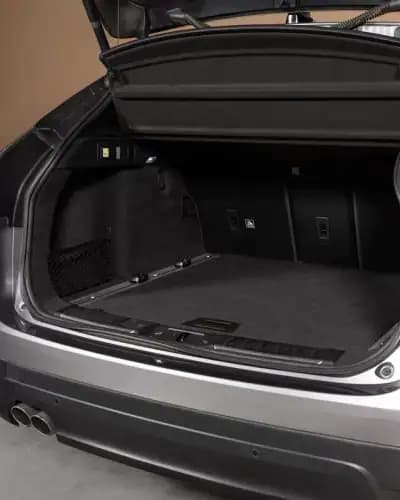 Vendo Jaguar F-Pace 2020 - 37950 EUR, 80000 km - AUTO.MOTO.pt