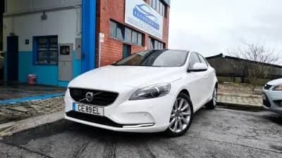 Sell Volvo V40 2013 - 11400 EUR, 182000 km - AUTO.MOTO.pt