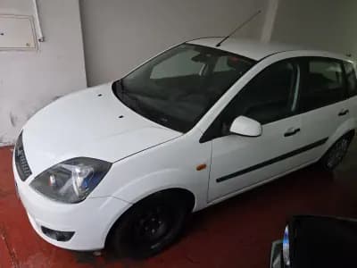 Vendo Ford Fiesta 2006 - 4500 EUR, 91140 km - AUTO.MOTO.pt