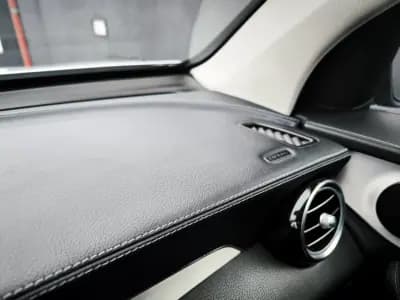 Sell Mercedes-Benz GLC 250 2019 - 34950 EUR, 169900 km - AUTO.MOTO.pt