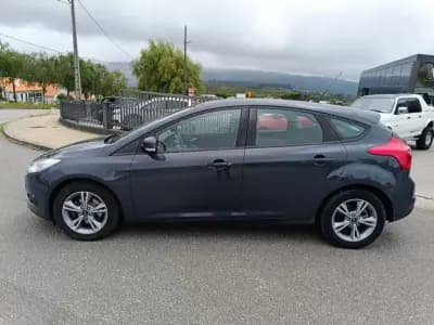 Sell Ford Focus 2014 - 9900 EUR, 168000 km - AUTO.MOTO.pt