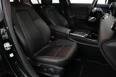 Sell Mercedes-Benz A 200 2023 - 29900 EUR, 59000 km - AUTO.MOTO.pt