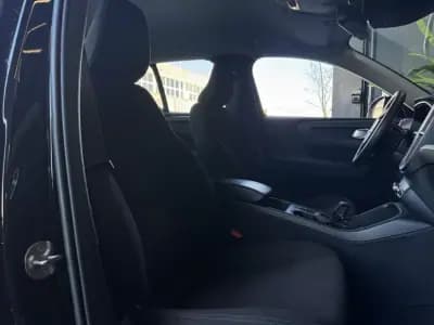 Sell Volvo XC 40 2023 - 33490 EUR, 72063 km - AUTO.MOTO.pt