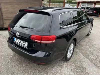 Vendo Volkswagen Passat Variant 2018 - 19990 EUR, 177800 km - AUTO.MOTO.pt