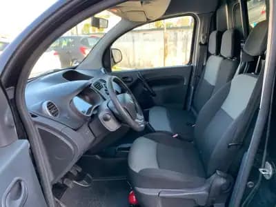 Vendo Renault Kangoo dCi 2017 - 12450 EUR, 139331 km - AUTO.MOTO.pt